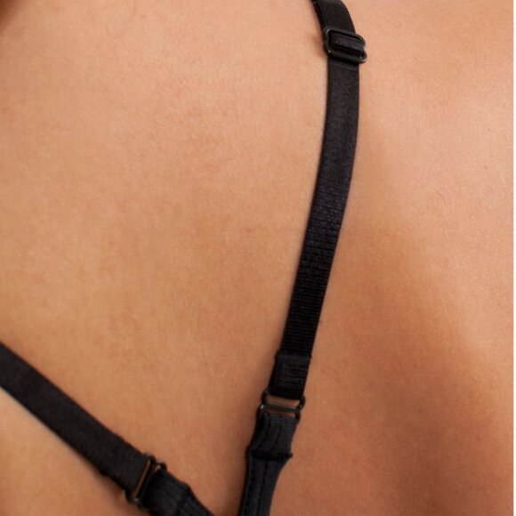 Lululemon Fitted Racerback Tank w/Bra Black 6 NWOT - Picture 5 of 11